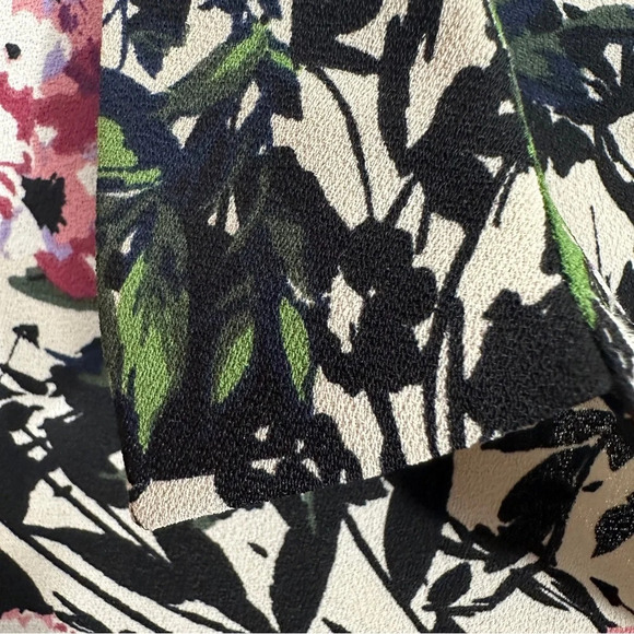 J. Jill floral and greenery top, size med. EUC. Professional and beautiful. - Picture 9 of 11